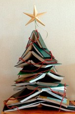 Xmas-tree-of-books
